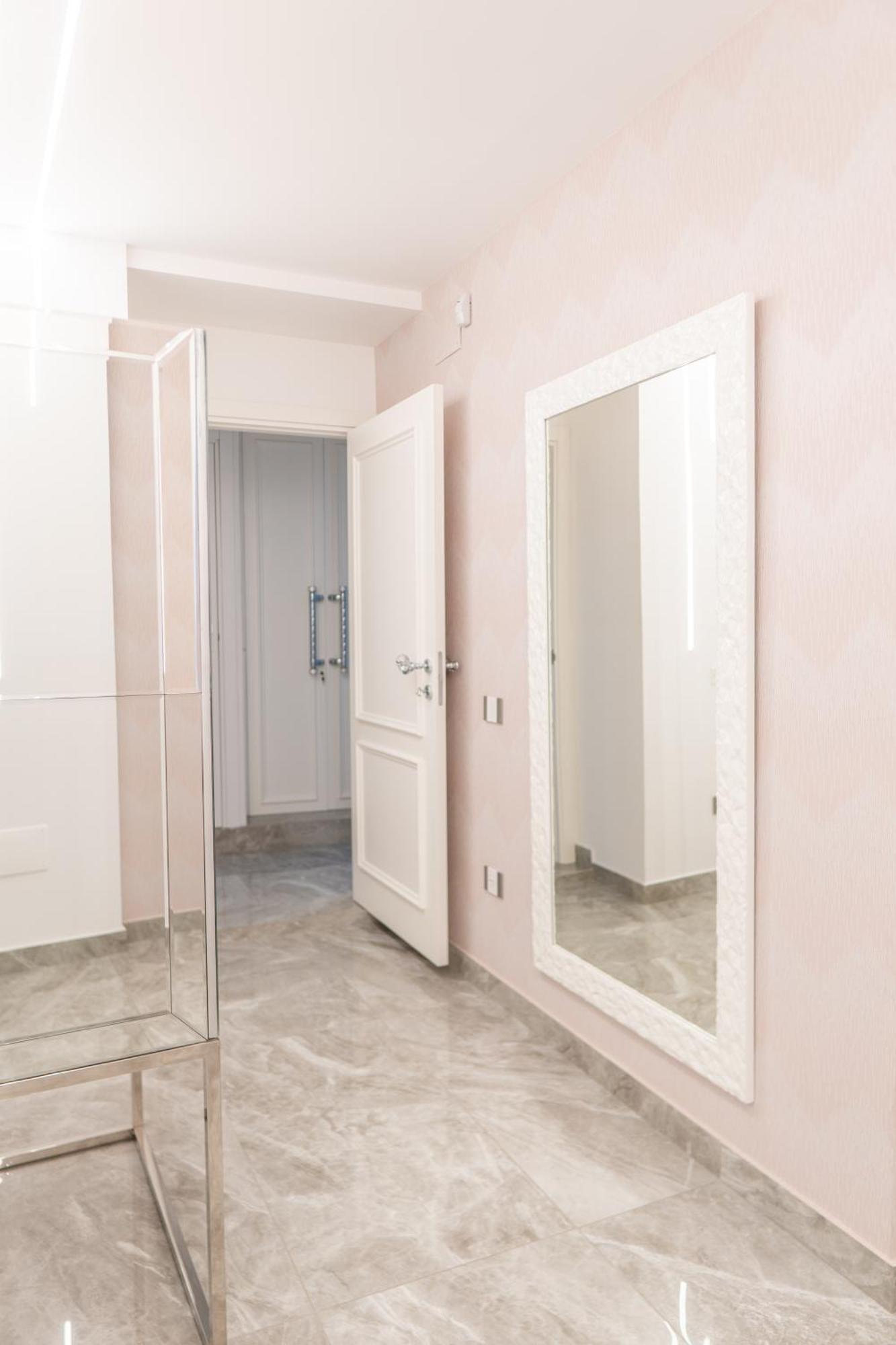 Apartment D'elite Chiaia Neapel